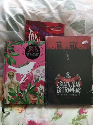 Dois livros da Darkside + um livro brinde