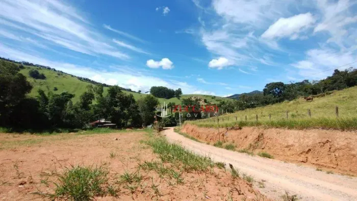 Terreno à venda, 2000 m² por R$ 200.000,00 - Das Areias - Itapeva/MG
