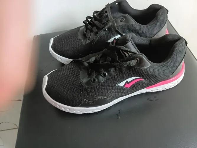 Tênis feminino casual né 37/38