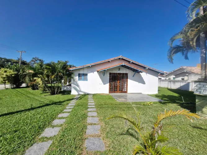 Vivendas da Praia - Casa à venda no bairro Iguabinha - Araruama/RJ