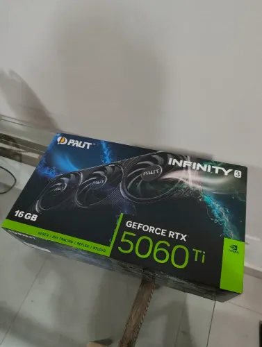 Placa de vídeo 5060ti 16gb triple fan Palit