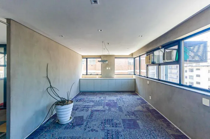 Sala comercial na Rua Baronesa de Itu, 336 - conjunto 92 120 m²