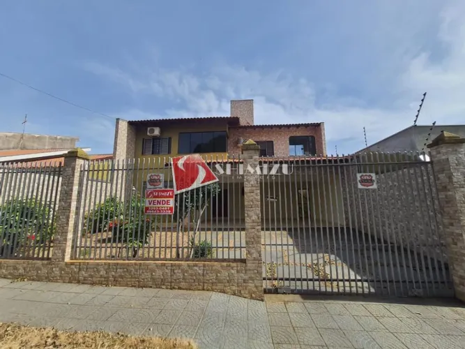 Sobrado à venda em Maringá, Parque Residencial Cidade Nova, com 4 quartos, com 267.44 m²