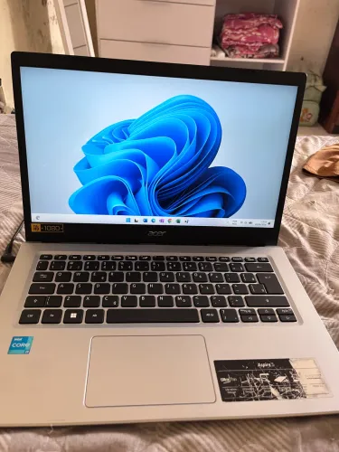 Vendo notebook 