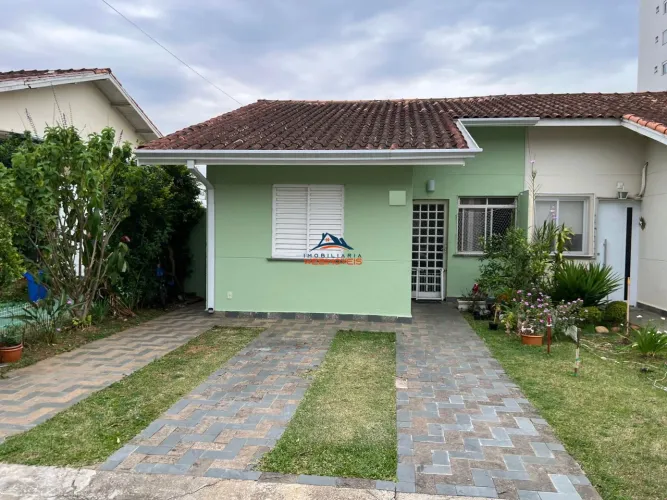 Casa em Condomínio à Venda em Vargem Grande Paulista-SP - 3 Quartos, 2 Salas, 2 Banheiros 