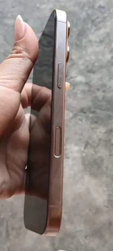 iPhone 16 Pro 256GB Desert - Bateria 91%