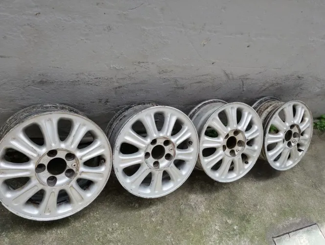 Rodas aro 15 ,Vectra ,zafira ,outros