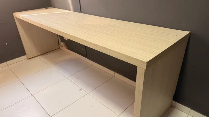 Mesa grande (computador/escritório)