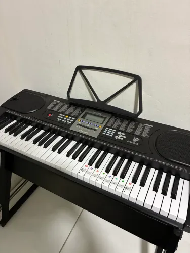TECLADO MUSICAL