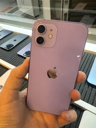 Apple iPhone 12 128GB Lilás seminovo perfeitas condições