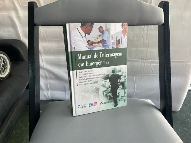 Livro Manual de Enfermagem em Emergências
