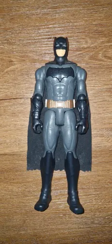 Boneco Batman da linha True Moves da Mattel