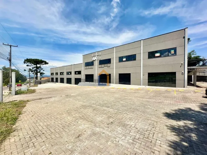 Lojas com 75 a 84m2 no Centro de Pinhais