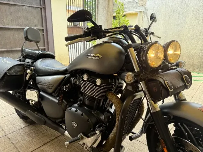 Triumph Thunderbird Storm 1700