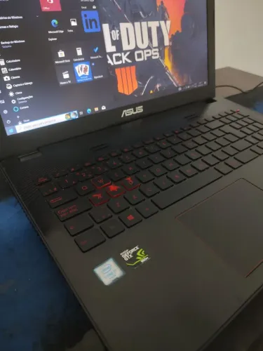 Notebook Gamer ASUS ROG Intel i7 / 8GB RAM / Placa Dedicada