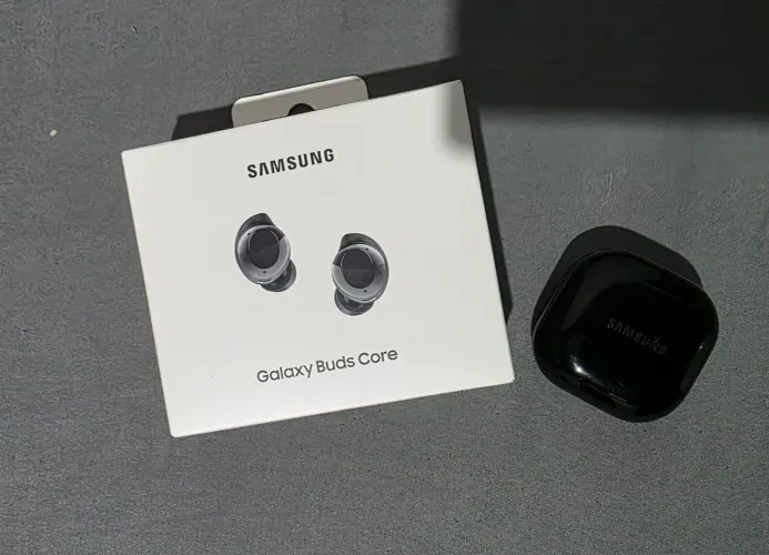 Galaxy Buds core