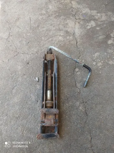 Macaco automotivo tipo joelho 