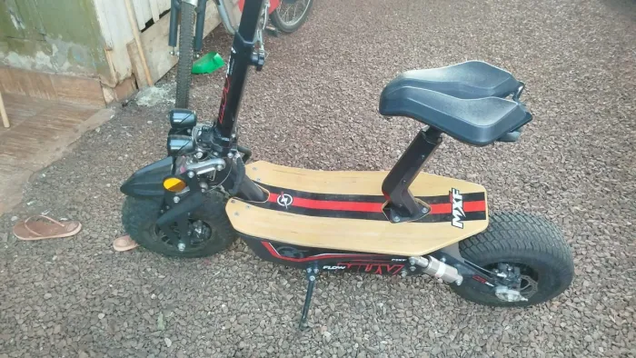 Patinete Elétrico MUV FLOW 1.600W