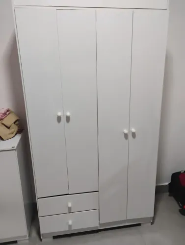 GUARDA ROUPA + CÔMODA INFANTIL