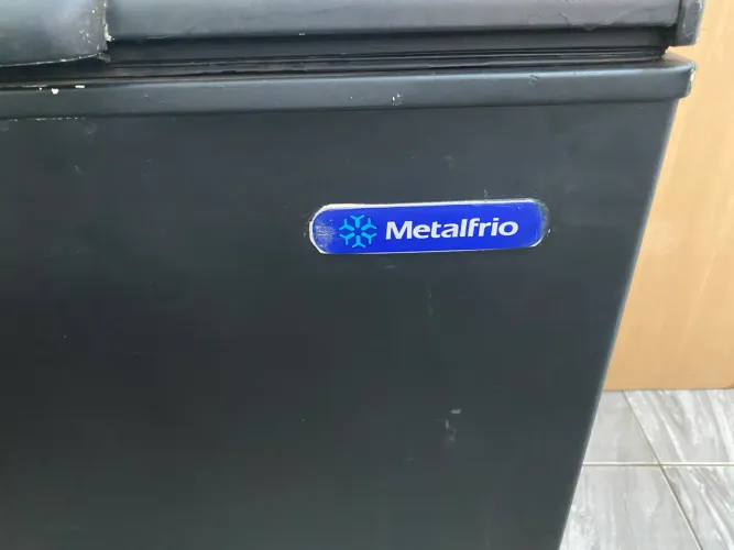 Freezer metalfrio 