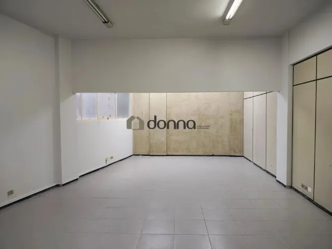 Sala Comercial 65,00 m² no Centro de Uberaba | 2 Salas, Água Individual