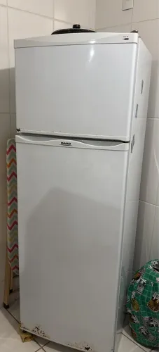Geladeira dako 220v