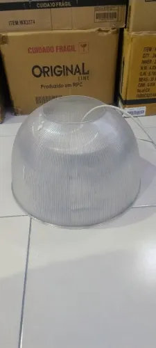 Luminária prismática