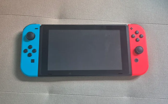 Nintendo Switch 1 v2 + pokemon