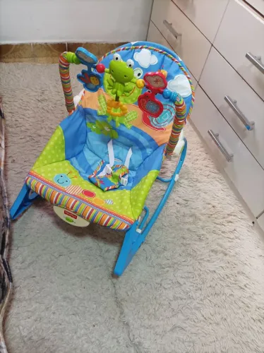 Cadeirinha de balanço