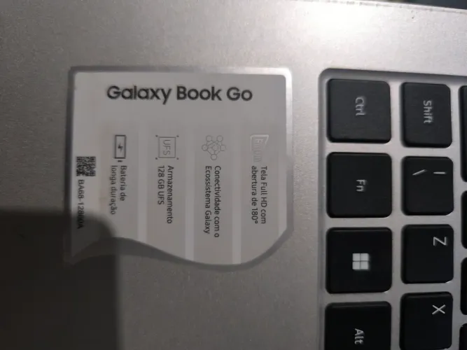 Vendo notebook sem carregador 