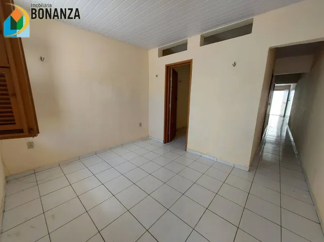 Casa no Alvaro Weyne com 2 Quartos para alugar