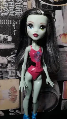 MONSTER HIGH ANO 2015 ORIGINAL - FRANKIE STEIN DNV66-1271 NOVINHA