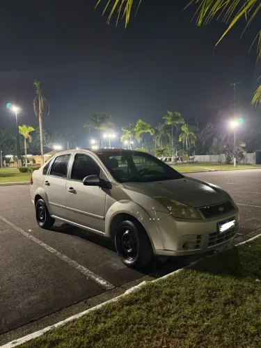 Ford Fiesta Sedan 1.0 8V Flex 4P 2008