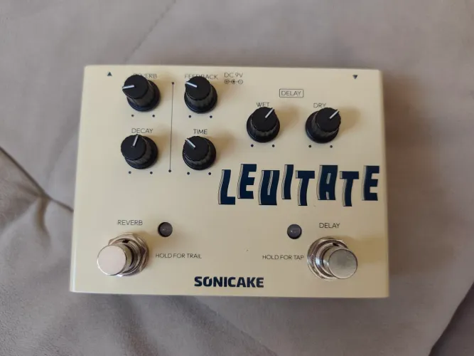 Pedal de Delay e Reverb Sonicake Levitate