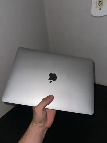 MacBook Air M1