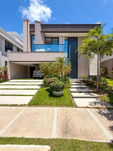 Casa à venda no condomínio Azur
