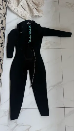 ROUPA DE BORRACHA X TERRA FEMININA