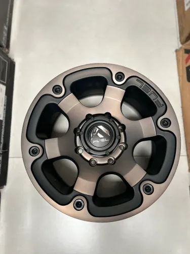 Jogo De Rodas Fuel D564 Bronze Semi-Brilho 8x165 - 18x9 Offset +20
