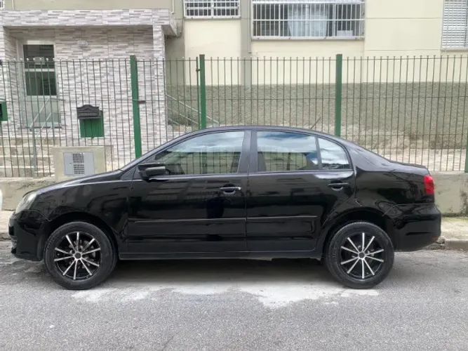 Volkswagen Polo Sedan 1.6 MI Total Flex 8V 4P 2012