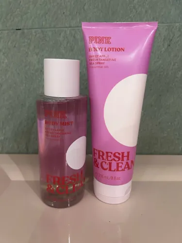 Kit PINK Fresh & Clean Body Mist + Hidratante Importados dos EUA