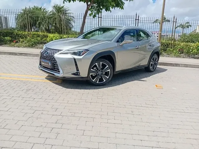 Lexus UX-300h 2.0 16V Aut. (híbrido) 2025