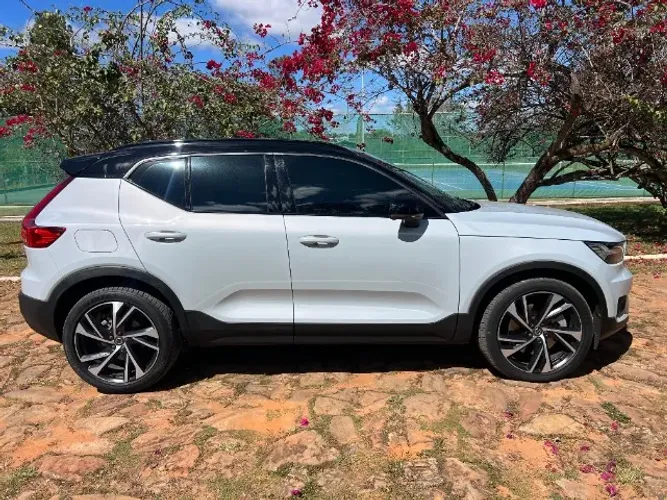 Volvo XC40 XC 40 T-5 Híbrido R-design 1.5 262cv FWD 2021