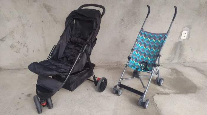 Carrinho de bebê e de passeio 