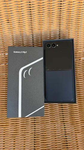 Zflip 7 /// 256gb