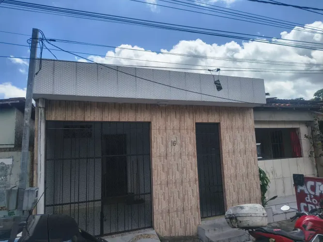 Casa reformada na pass. São Francisco, atrás do Supermercado bpreçi baixo, 5ª linha