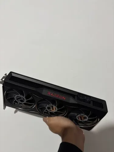 RX 6750XT Founders Edition