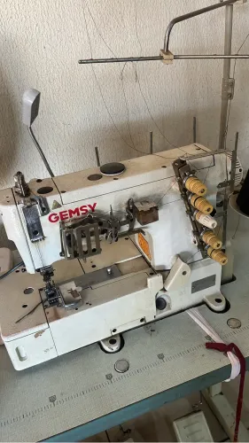 Máquina Galoneira Gemsy