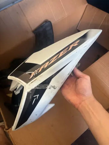 Vendo peças fz25 2025 branca