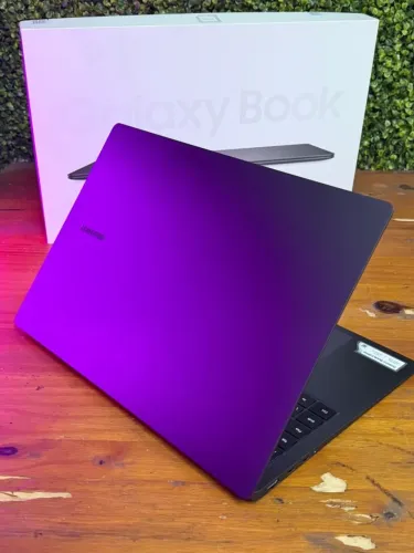 Book 3 Ultra i9 - RTX 4070 - Oled