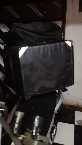 Bag nova, com o isopor zerado.